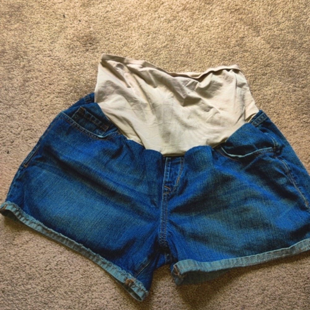 🤰Maternity old navy jeans shorts